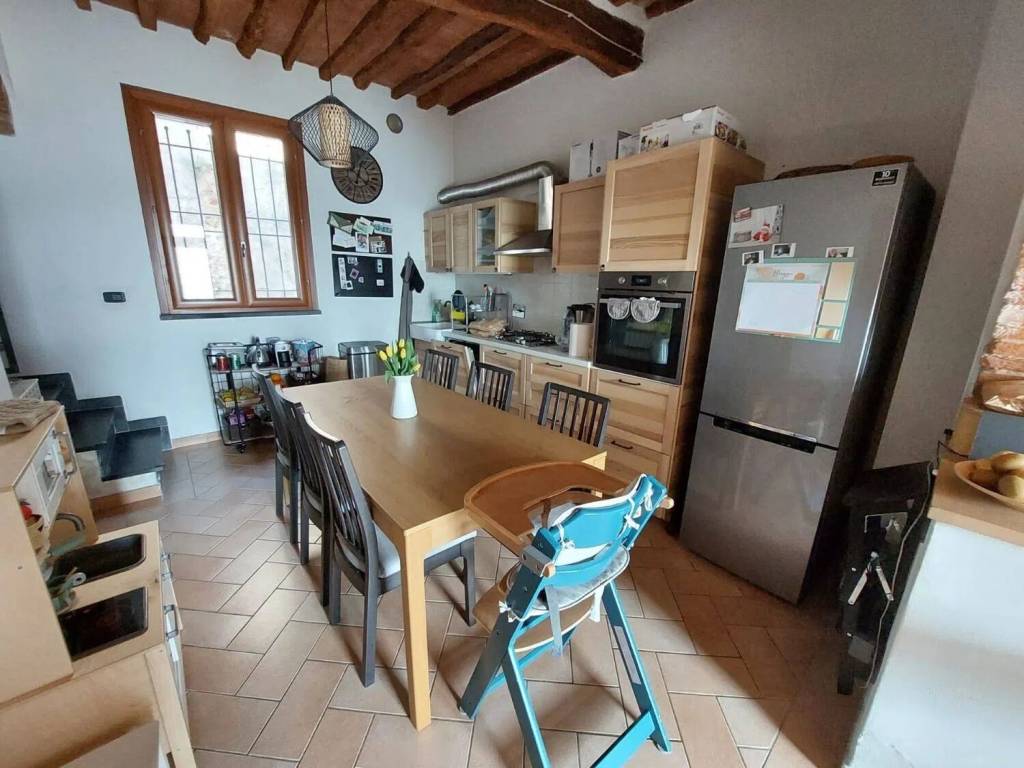 casa indipendente in affitto a Cascina in zona Navacchio