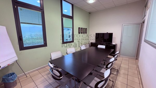 ufficio in affitto a Cascina