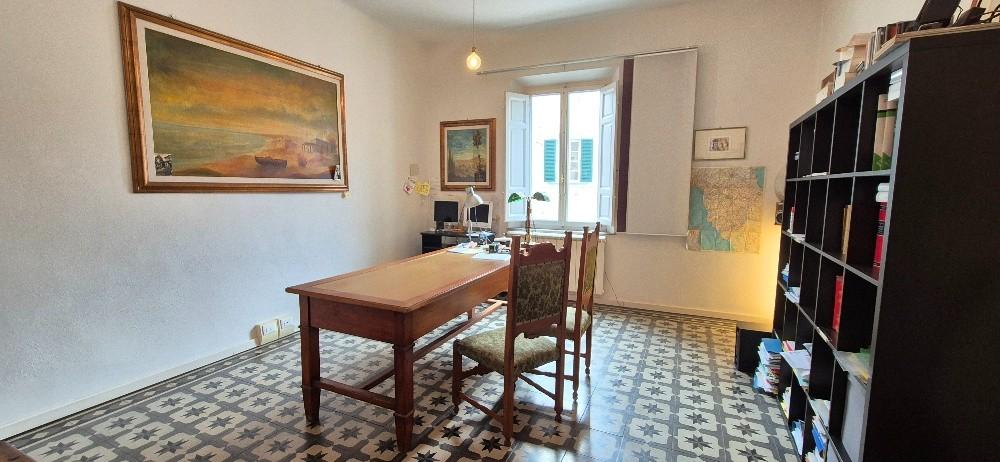 ufficio in affitto a Cascina in zona Navacchio