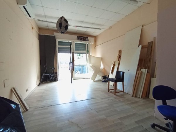 locale commerciale in affitto a Cascina in zona San Frediano a Settimo