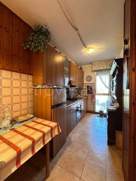 appartamento in affitto a Cascina