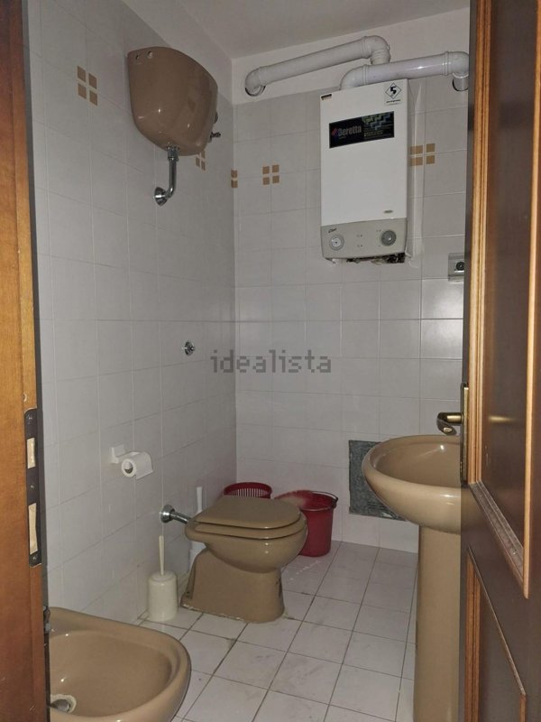 ufficio in affitto a Cascina