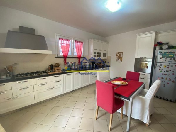 casa indipendente in affitto a Cascina in zona Titignano