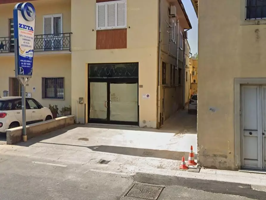 locale commerciale in affitto a Cascina in zona Marciana