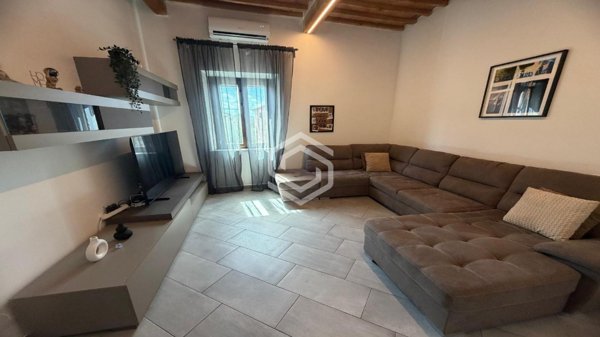 appartamento in affitto a Cascina in zona Marciana