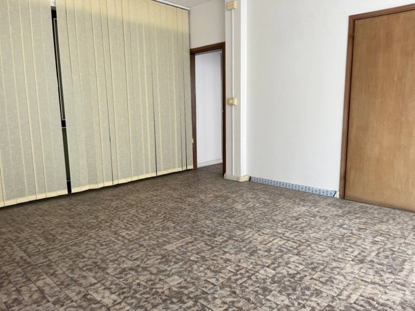 ufficio in affitto a Cascina in zona Marciana