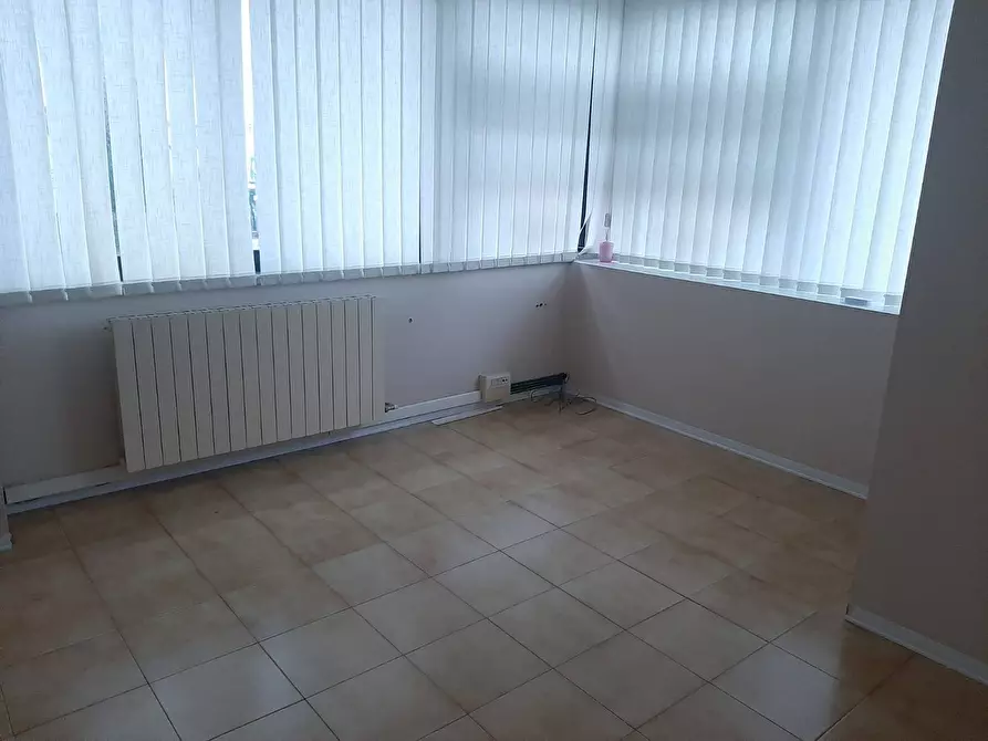 ufficio in affitto a Cascina in zona San Giorgio