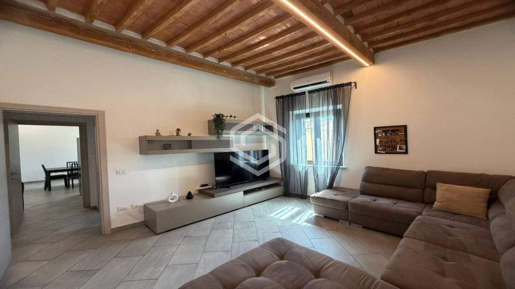 appartamento in affitto a Cascina in zona Navacchio
