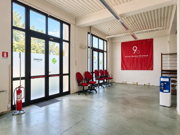 ufficio in affitto a Cascina in zona Navacchio
