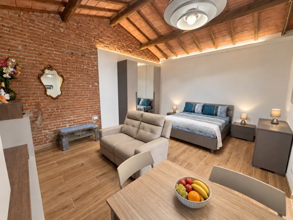 appartamento in affitto a Cascina in zona Marciana