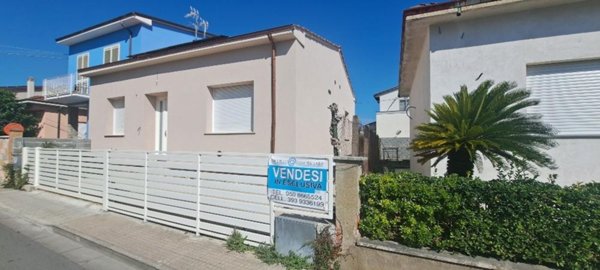 casa indipendente in affitto a Cascina in zona Casciavola