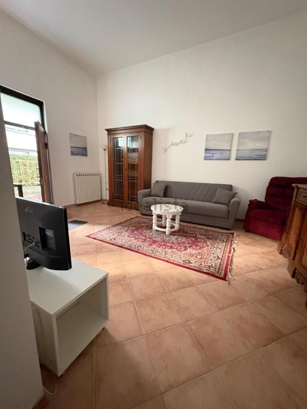 appartamento in affitto a Cascina in zona Marciana