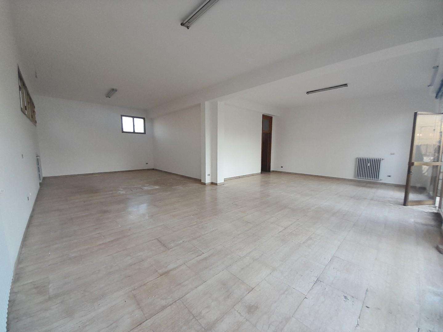negozio in affitto a Castelfranco di Sotto