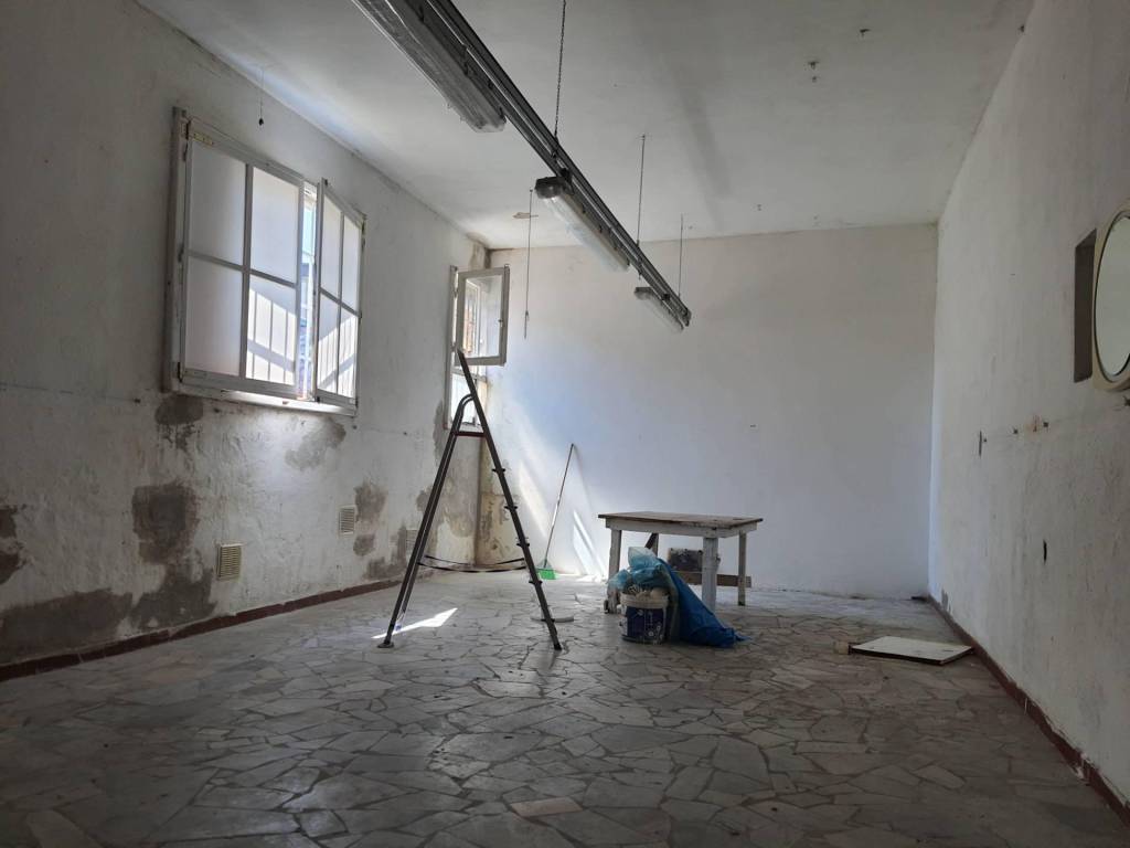 negozio in affitto a Castelfranco di Sotto