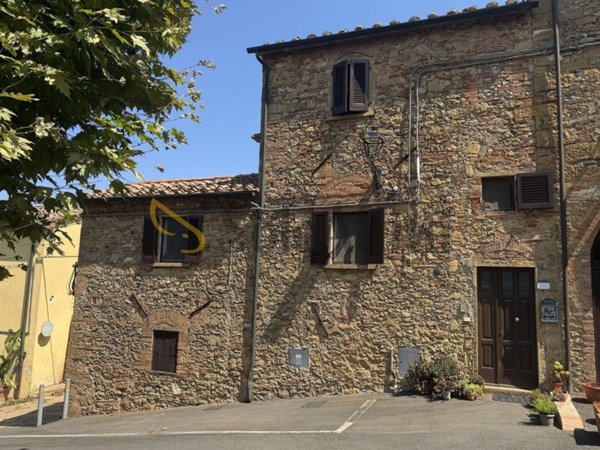 appartamento in affitto a Guardistallo