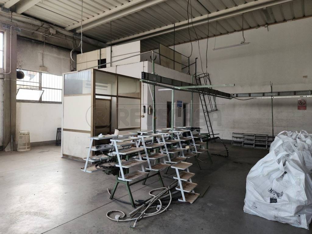 locale commerciale in affitto a Montopoli in Val d'Arno in zona San Romano