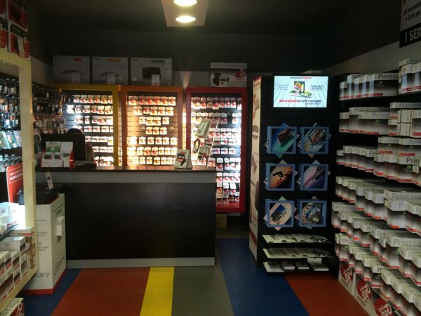 negozio in affitto a Pisa
