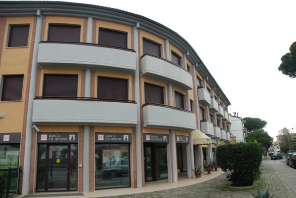 locale commerciale in affitto a Pisa in zona Tirrenia
