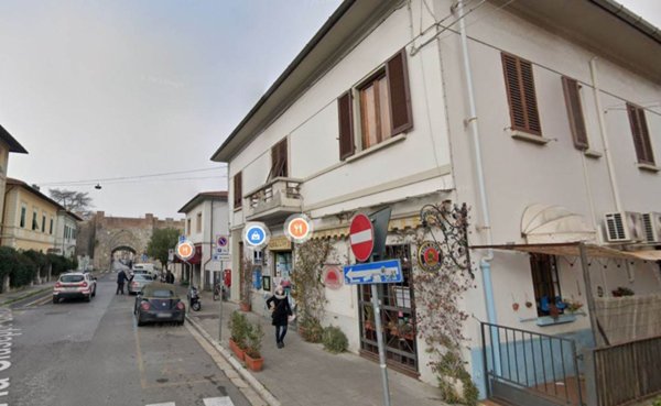negozio in affitto a Pisa in zona Pratale / Don Bosco