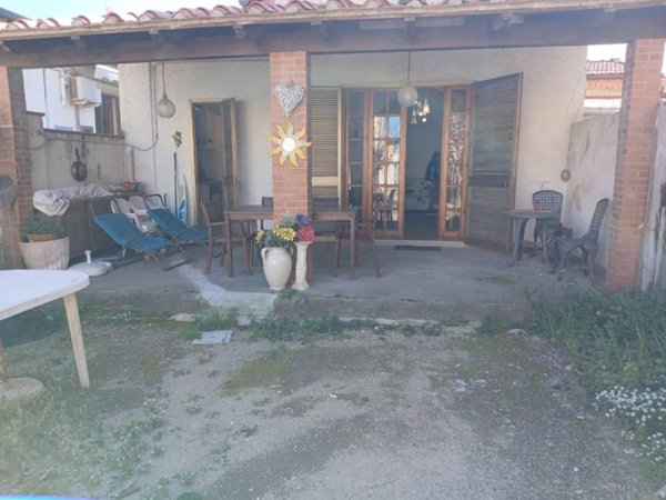 casa indipendente in affitto a Pisa in zona Marina di Pisa