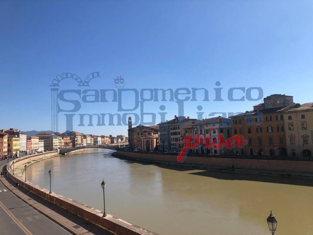 appartamento in affitto a Pisa in zona Lungarni