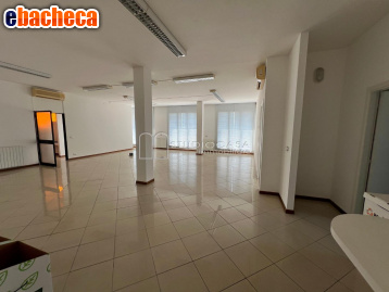 ufficio in affitto a Pisa in zona Ospedaletto