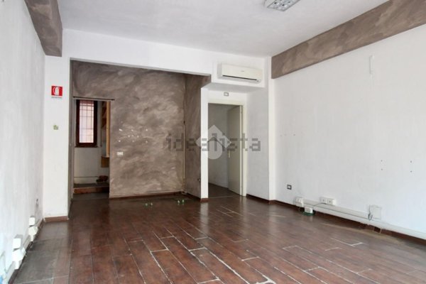 negozio in affitto a Pisa in zona Le Piagge