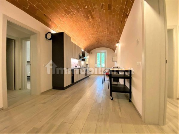 negozio in affitto a Pisa in zona Centro Storico