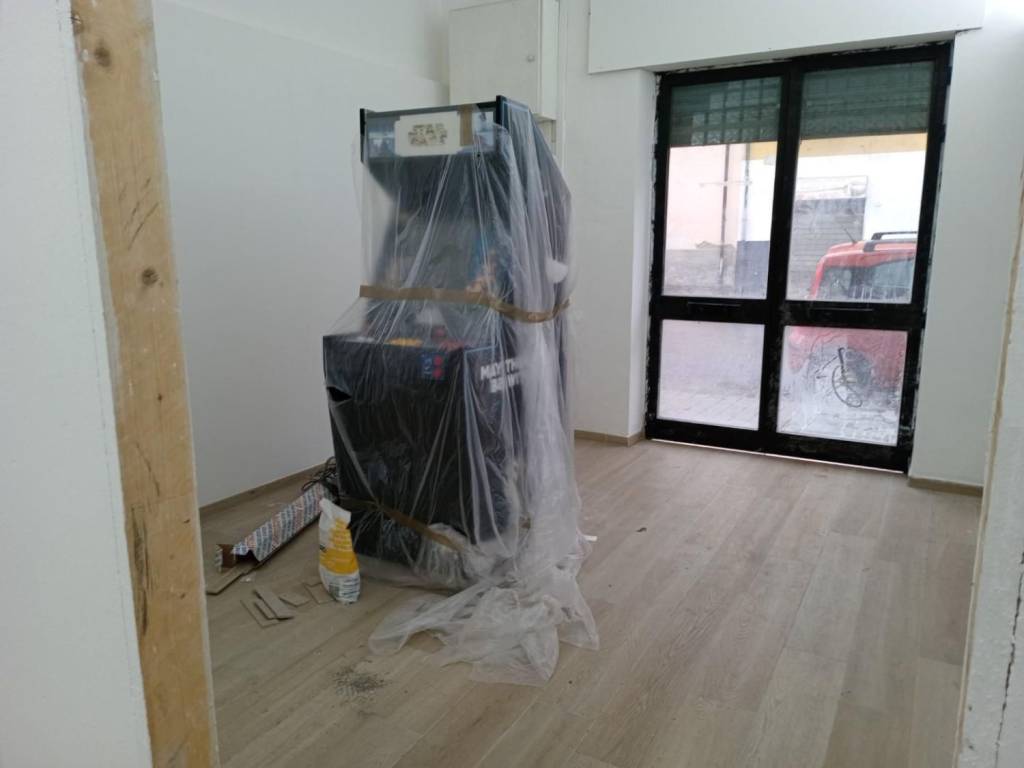negozio in affitto a Pisa in zona Putignano