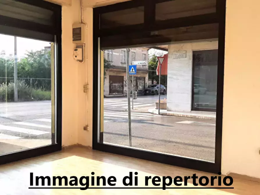 locale commerciale in affitto a Pisa in zona Riglione