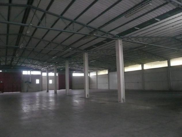 locale commerciale in affitto a Pisa in zona Ospedaletto