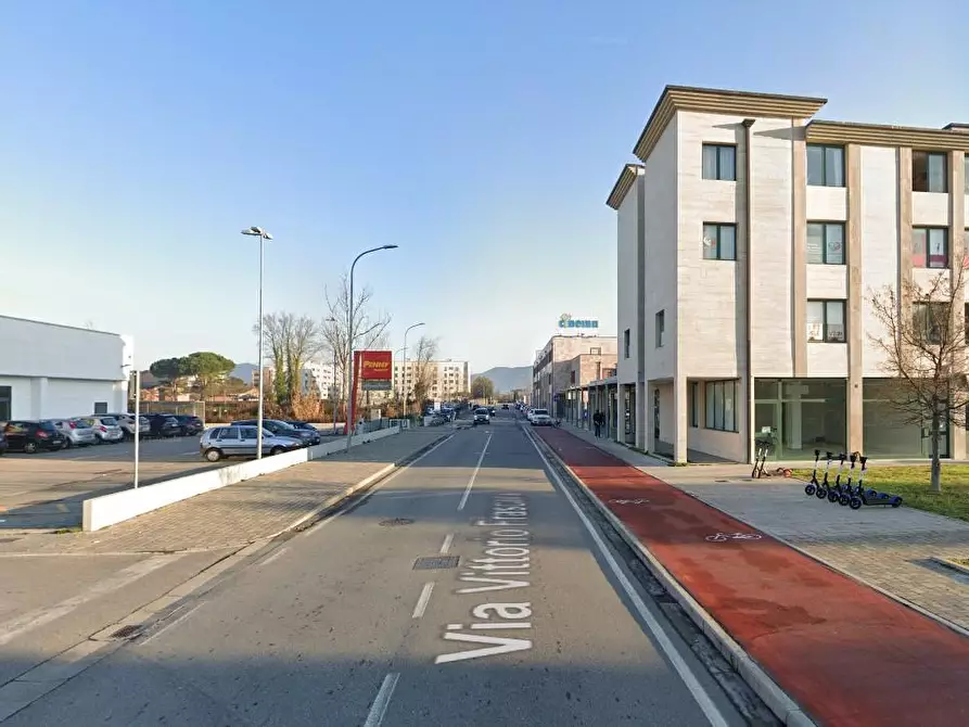 locale commerciale in affitto a Pisa in zona Cisanello