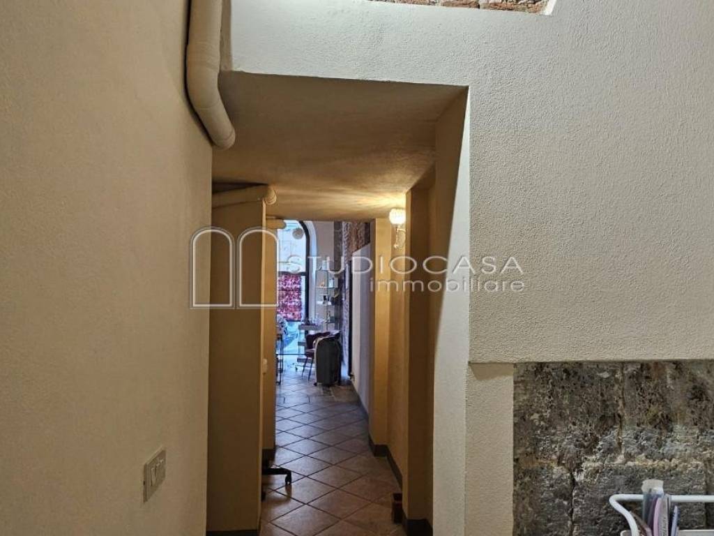 negozio in affitto a Pisa