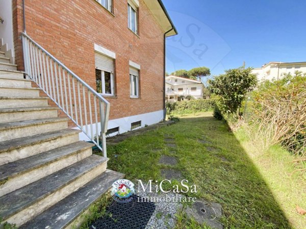 appartamento in affitto a Pisa in zona Tirrenia