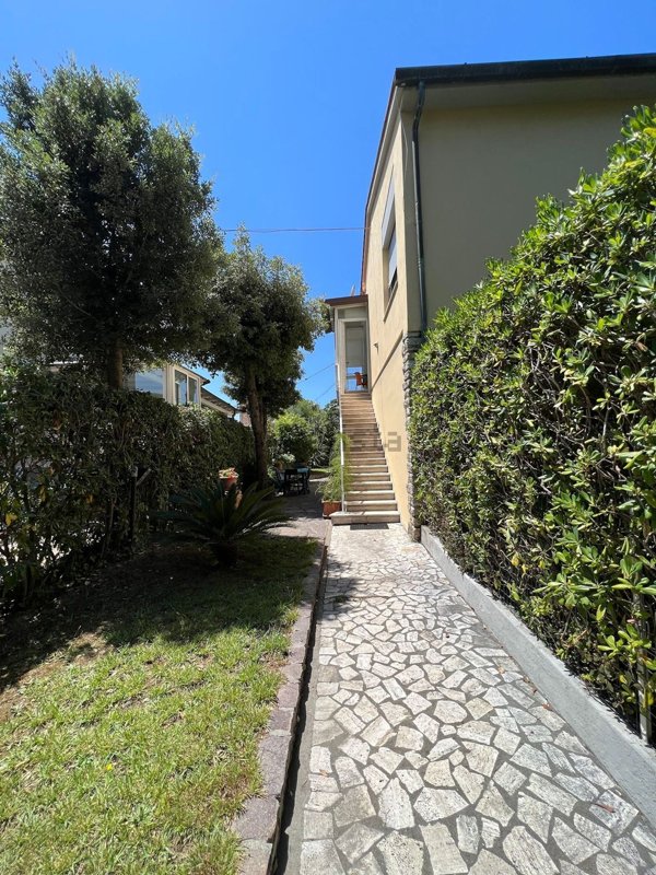 appartamento in affitto a Pisa in zona Tirrenia