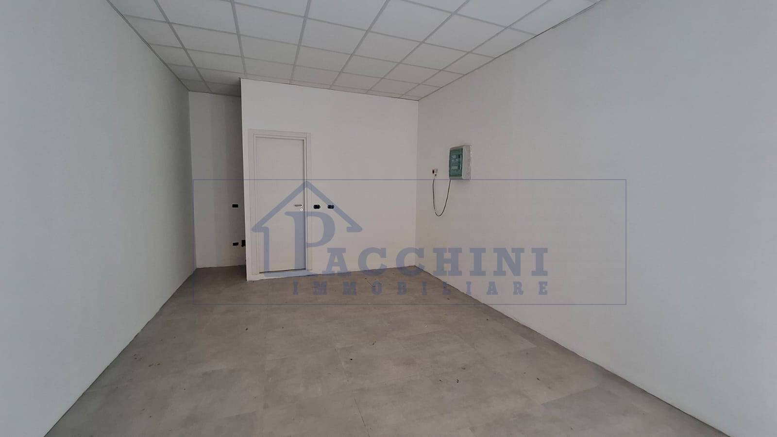 negozio in affitto a Pisa in zona Centro Storico