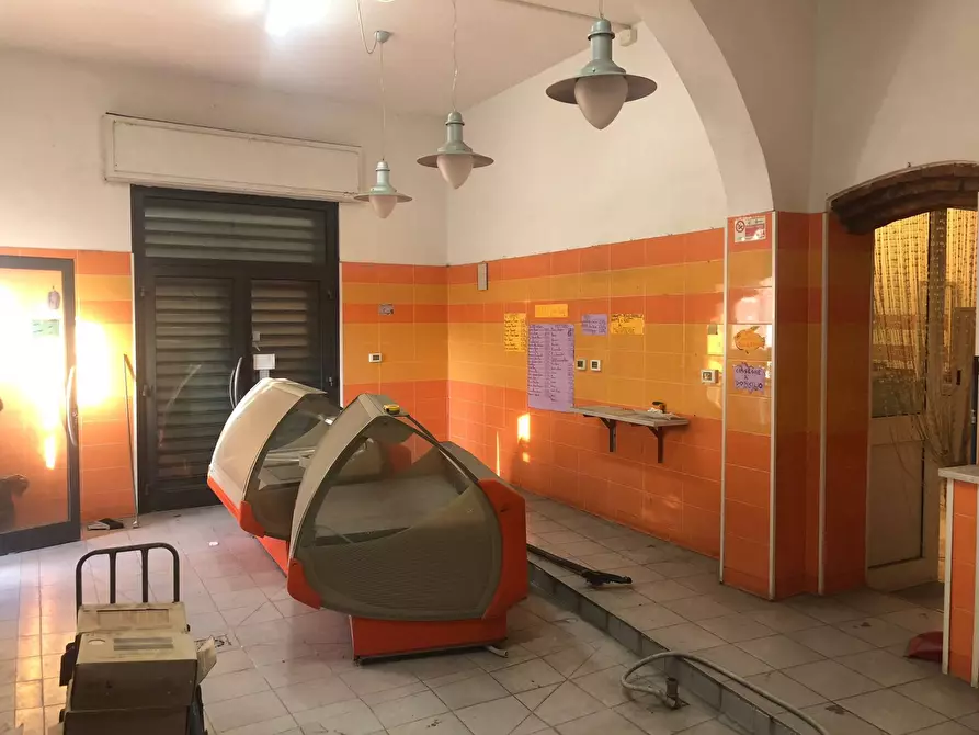 negozio in affitto a Pisa in zona Stazione