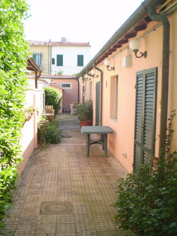 casa indipendente in affitto a Pisa in zona Marina di Pisa