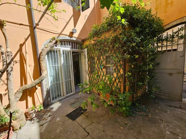 appartamento in affitto a Pisa in zona Lungarni