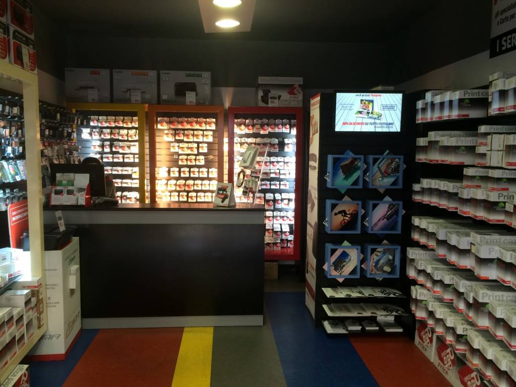 negozio in affitto a Pisa in zona Putignano
