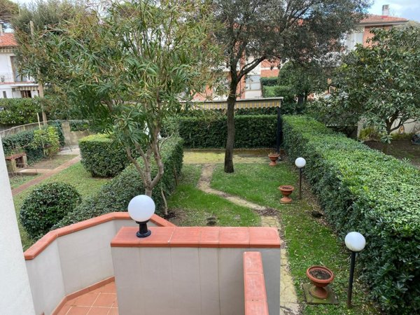 casa semindipendente in affitto a Pisa in zona Tirrenia