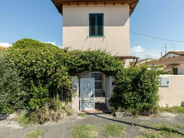 appartamento in affitto a Pisa in zona Marina di Pisa