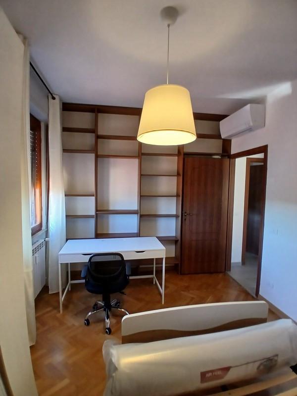 negozio in affitto a Pisa in zona Porta a Lucca