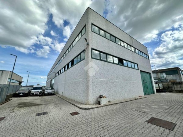 locale commerciale in affitto a Pisa in zona Ospedaletto