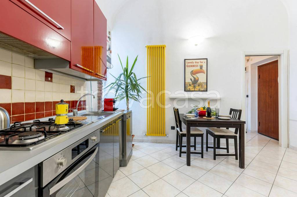 appartamento in affitto a Pisa in zona Lungarni