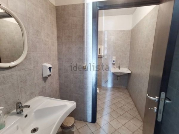 negozio in affitto a Pisa