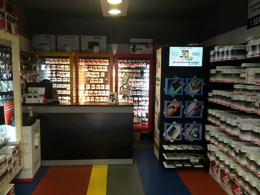 negozio in affitto a Pisa