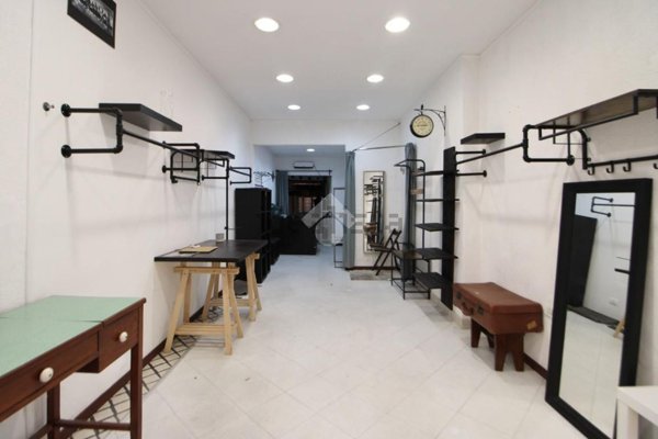 negozio in affitto a Pisa in zona Quartiere San Martino