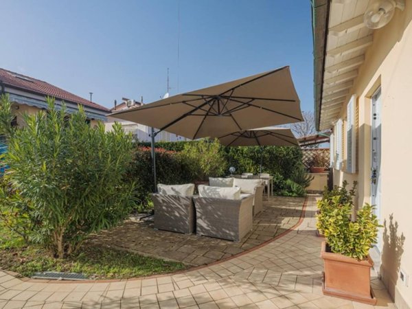 casa indipendente in affitto a Pisa in zona Marina di Pisa