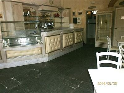 locale commerciale in affitto a Pisa